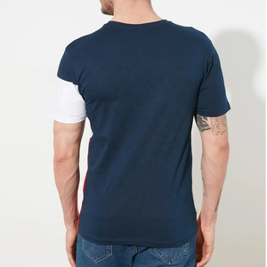 เสื้อยืดคอกลมทรงปกติสำหรับผู้ชาย ผลิตในปากีสถาน ผ้าฝ้าย 100% ระบายอากาศได้ดี เป็นมิตรกับสิ่งแวดล้อม เนื้อผ้านุ่มสบาย ดีไซน์เรียบง่าย สีพื้น - Product Image 3