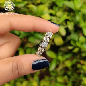 Anillo de compromiso y eternidad Charm_Jewells para mujer, chapado en oro rosa de 18K, plata, moissanita talla cojín, engaste clásico de puntas, IGI - Product Image 4