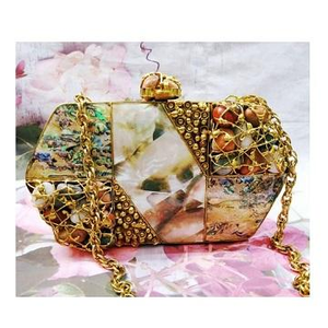 Pochette pour femme la plus demandée des fournisseurs indiens : pochette en résine colorée avec perles et sangles solides pour un style polyvalent - Product Image 6