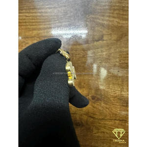 Pendentif personnalisé en argent sterling 925 avec breloque patte et collier serti de diamants moissanite - Product Image 5