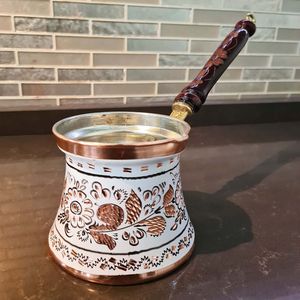 Cafetera Tradicional Turca, Griega y Árabe de Cobre con Mango Largo de Latón, Producto para Calentar Bebidas y Utensilios de Cocina - Product Image 4