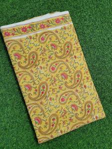 Tissu en coton respirant imprimé Mugal Butta, fait main en Inde, pour la confection de robes pour filles et femmes, idéal comme cadeau de couture. - Product Image 4