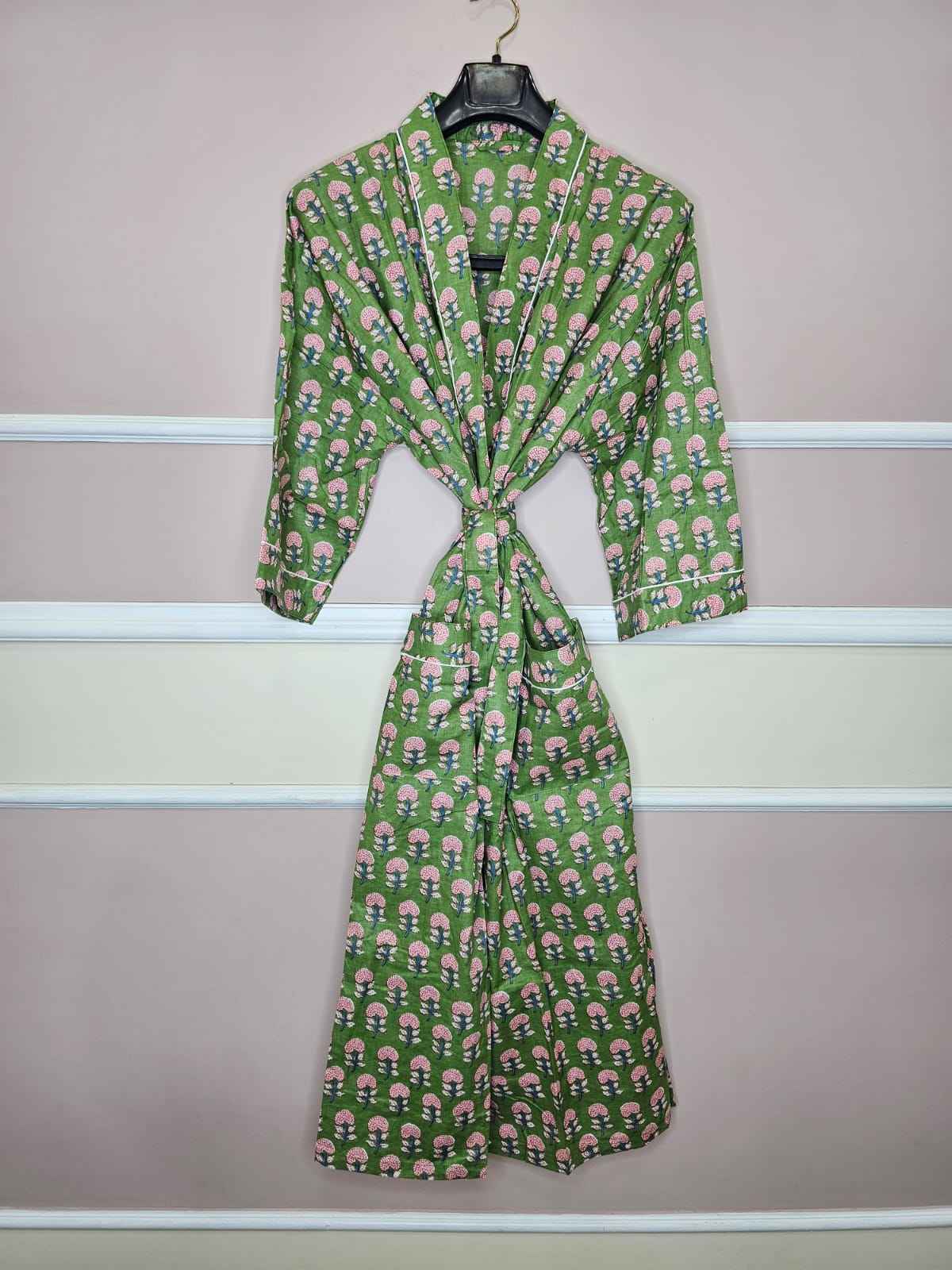 ตามที่แสดงในภาพ