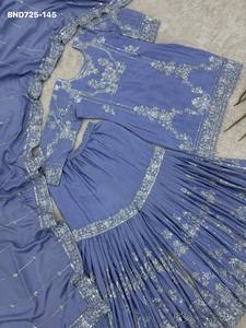 Nouvelle tendance élégante en matière de vêtements : ensemble Kurti-Sharara-Dupatta en chinon allemand avec broderie et travail de sequins, exportateur indien. - Product Image 4