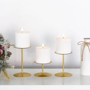 Porte-bougies dorés, candélabres pour bougies piliers, élégant support à bougies en métal, centre de table décoratif, décoration intérieure - Product Image 3