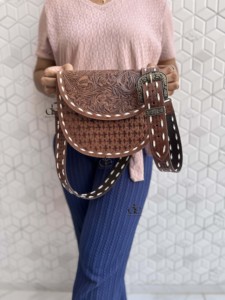 Bolso Bandolera de Cuero Genuino Hecho a Mano con Diseño de Media Luna, Estilo Bohemio Gitano, Novedad, Hecho a Mano, Estilo Occidental, Multiusos - Product Image 5