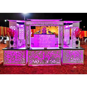 Mostrador de Acero Inoxidable con Filigrana Ornamental para Catering - Product Image 1