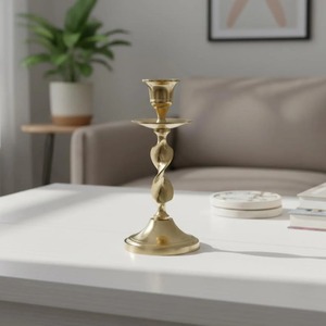 Elegante Portavelas con Diseño de Cuello Retorcido, Soporte de Metal Dorado para Velas, Centro de Mesa para una Cena Elegante - Product Image 3