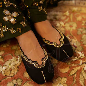 Khussa para Mujer, Ligera, Antideslizante, de Alta Calidad, en Oferta, Estilo Único, Hecha a Medida, Color Sólido, en Stock - Product Image 3