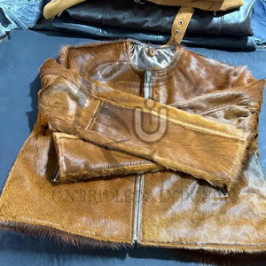 Chaqueta Western de Piel de Vacuno con Pelo, Estilo Motociclista, de Última Tendencia: Cuero Hecho a Mano, Color Marrón Camel - Product Image 1