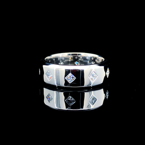 แหวนเพชรแพลตตินั่มเกรดพรีเมียม 9.50 กะรัต เพชรเพาะเลี้ยงในห้องปฏิบัติการ รับรองโดย IGI รูปทรงกลมเจียระไนแบบบริลเลียนท์ น้ำหนัก 1 กะรัต ความสะอาดระดับ VVS2 เครื่องประดับชั้นดีสำหรับผู้หญิง - Product Image 1