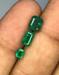 มรกตแอฟริกันทรงแปดเหลี่ยมเจียระไนแบบธรรมชาติ จำนวน 3 ชิ้น, มรกตทรงเหลี่ยม, เครื่องประดับมรกต - Product Image 2