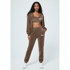 Chándal de terciopelo Y2K para mujer con logo de diamantes de imitación personalizado, anti-bacteriano, estilo urbano, OEM, con cremallera y capucha, ajustado, con cristales brillantes - Product Image 6