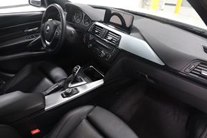 ดีลสุดคุ้ม ปี 2015 328I xDrive สปอร์ต แวกอน - Product Image 6