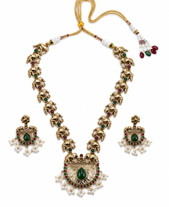 Ensemble collier et boucles d'oreilles bohèmes en argent oxydé, motif animalier, serti de cristaux et strass, fait main, plaqué or, vente en gros - Product Image 5