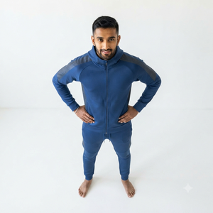 Ensemble de survêtement pour homme, couleur unie, à capuche, fermeture éclair, manches longues, vêtements décontractés, tissu en coton respirant, style automne, coupe régulière - Product Image 1