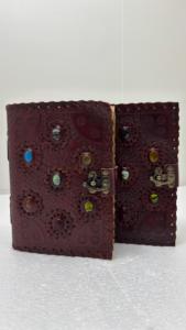 Diario de cuero vintage con piedra de los 7 chakras y papel con bordes irregulares, cuaderno y libreta de gemas hecha a mano - Product Image 2