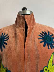 Robe en velours sérigraphié style Suzani, veste de festival bohème, motif floral et oiseaux, vêtement d'extérieur 100% coton, longueur intégrale, fermeture à cordon - Product Image 3