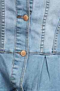 Top de Mezclilla para Mujer, Diseño Moderno, Corte Estructurado, Tela Transpirable, Acabado Impecable, Estilo Versátil y Elegante - Product Image 5