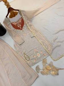 Costume traditionnel pour femmes en crème brodé, longueur cheville, avec dupatta, style Inde Pakistan, coupe ample, en coton, pour mariage - Product Image 4