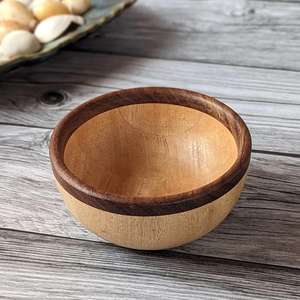 Bol en bois naturel de qualité supérieure avec finition de qualité alimentaire, vaisselle réutilisable et durable pour salade, pâtes et riz, disponible à la vente - Product Image 3