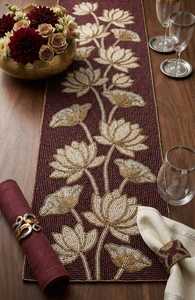 Camino de Mesa Bordado Vintage de Lujo Hecho a Mano, Rectangular, Diseño Azul y Dorado, Tapete Decorativo para Mesa de Comedor, Duradero y Ecológico - Product Image 5