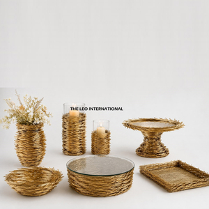Table basse design en métal pour la décoration de la maison et du hall, table basse en aluminium moulé avec plateau en verre - Product Image 1