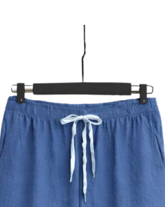 Ensemble deux pièces décontracté pour femme : chemise bleu clair et pantalon large bleu, en coton et lin, avec poches brodées florales, idéal pour l'été - Product Image 5