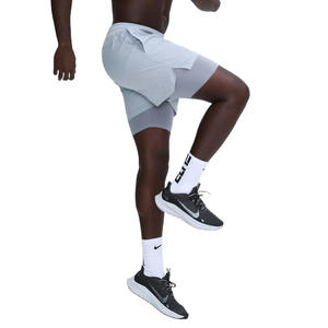 Pantalones Cortos Deportivos para Hombre, de Color Sólido, Impermeables, de Poliéster, de Secado Rápido, Cintura Media, Tejido de Punto, Cierre Elástico - Product Image 1