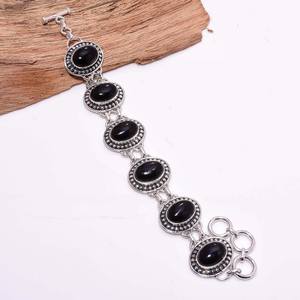 Pulsera de Ónix Negro en Tono Plateado, Estilo Vintage, Cierre de Palanca, Joyería Hecha a Mano en Plata de Ley, Regalo para Mujer - Product Image 5
