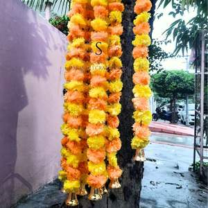 Décoration de mariage indien guirlande de souci artificielle avec cloches fleur artificielle chaîne Mehndi Haldi décor guirlande - Product Image 1