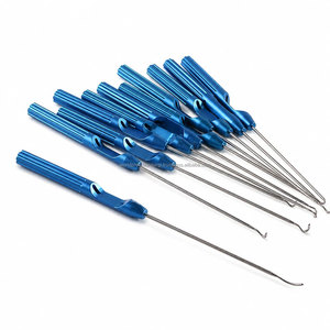 Kit orthopédique pour la réparation des ménisques et des coiffes des rotateurs, avec crochets de suture arthroscopiques et passe-fils en titane et nitinol - Product Image 4