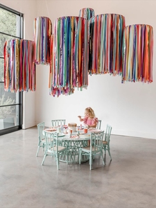 Chaises en rotin faites à la main pour enfants, idéales pour la location événementielle, les fêtes d'anniversaire, les mariages, la décoration rustique d'événements et de fêtes - Product Image 1