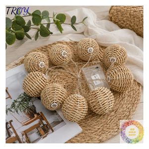 Ornements rustiques en rotin pour guirlandes de Noël, centres de table de fêtes, célébrations du Nouvel An et événements d'hiver - Product Image 1