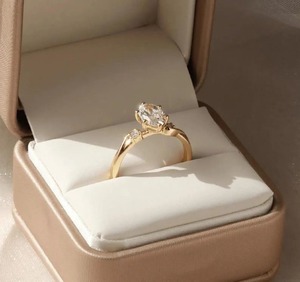 Bague de fiançailles en diamant ovale créé en laboratoire, 1,00 carat, clarté VS1, couleur F, or massif 18 carats, solitaire, bijoux fins - Product Image 5