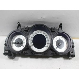 ชุดหน้าปัดเรือนไมล์มือสองสำหรับรถยนต์ C-class รุ่น A2049004009 - Product Image 1