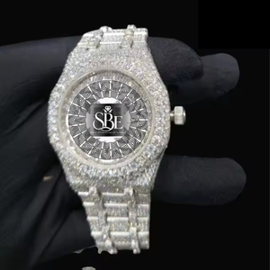 Reloj de Lujo de Primera Calidad con Diamantes Plateados, Reloj de Pulsera de Cuarzo de Acero Inoxidable con Cristales, Disponible para Exportación - Product Image 1