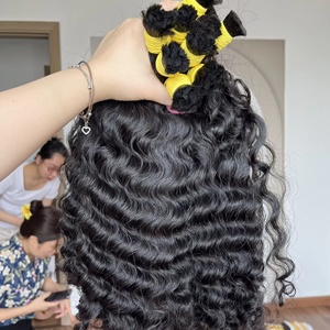 Vente en gros de paquets de cheveux humains bouclés en vrac, ondulés naturels et lâches de qualité vierge en vente - Product Image 2