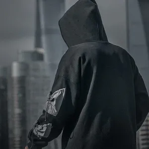 Sweat à capuche tendance pour un style décontracté et un look streetwear personnalisé - Product Image 1