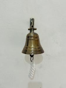 Campana de Servicio Náutica de Estilo Antiguo, de Latón Macizo, con Fundición y Serigrafía - Product Image 3