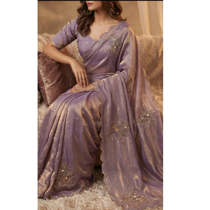 Sari en organza de soie violet de qualité supérieure avec broderie florale Zari – Tenue ethnique élégante pour les fêtes - Product Image 1