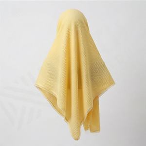 ผ้าคลุมไหล่ชีฟองขายส่งสำหรับผู้หญิงมุสลิม ฮิญาบ ผ้าพันคอแบบดั้งเดิม คุณภาพพรีเมียม เนื้อผ้านุ่ม สวมใส่ได้อย่างสุภาพ ผ้าคลุมศีรษะสุดหรูหรา ทันสมัย แฟชั่นยอดนิยม - Product Image 2