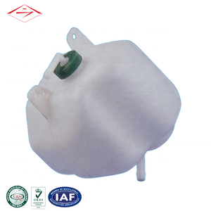 Amazon eBay gros auto pièces fabricant D'expansion Réservoir Réservoir De Liquide De Refroidissement 21710-02E00 Pour NISSAN DATSUN X-19 U11 - Product Image 1