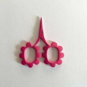 Tiny Blue Flower Embroidery Scissors Stainless Steel Right-Handed <b>Thinning</b> with Short Handle - Product Image 4