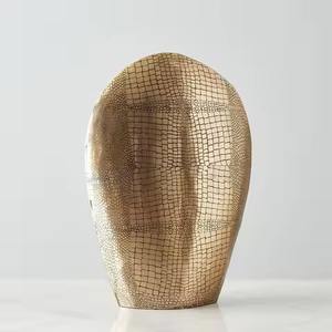 Vases à fleurs modernes faits à la main en acier inoxydable pour la décoration intérieure - Product Image 6