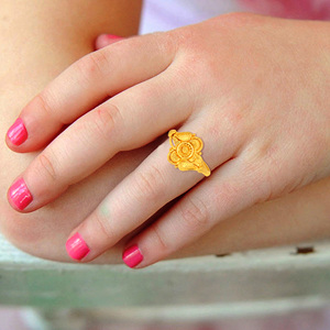 Bague en or pour enfants Cute Bloom, bague florale en or de qualité supérieure pour enfants, motif de feuilles botaniques classique, bijoux en or jaune faits à la main - Product Image 2