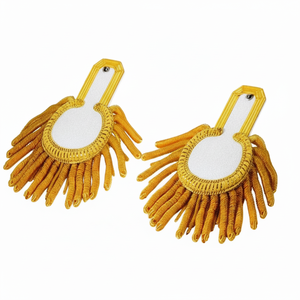 แผ่นประดับไหล่ทองคำคุณภาพพรีเมียมพร้อมพู่ห้อยประดับ งานฝีมือสำหรับพิธีการและเครื่องแบบ - Product Image 4