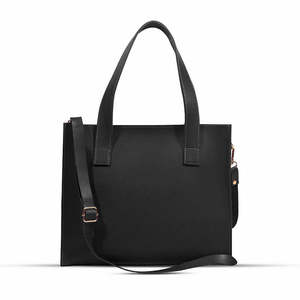 Sac à main pour femme en cuir véritable noir de qualité supérieure, durable, spacieux, avec une pochette pratique et un portefeuille élégant - Product Image 6
