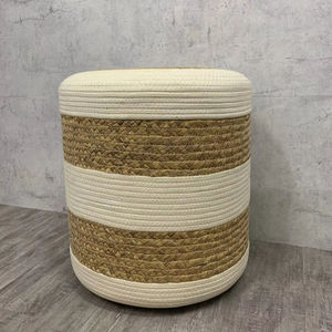 Puf de jacinto de agua natural para sentarse y como mueble decorativo, Vietnam - Product Image 1