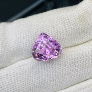 พลอยคุนไซต์ทรงหัวใจธรรมชาติ น้ำหนัก 14.48 กะรัต คุณภาพเกรด AAA ความเงางามระดับ AAA สีสวยงาม เหมาะสำหรับการขัดแต่ง ราคาถูก - Product Image 6